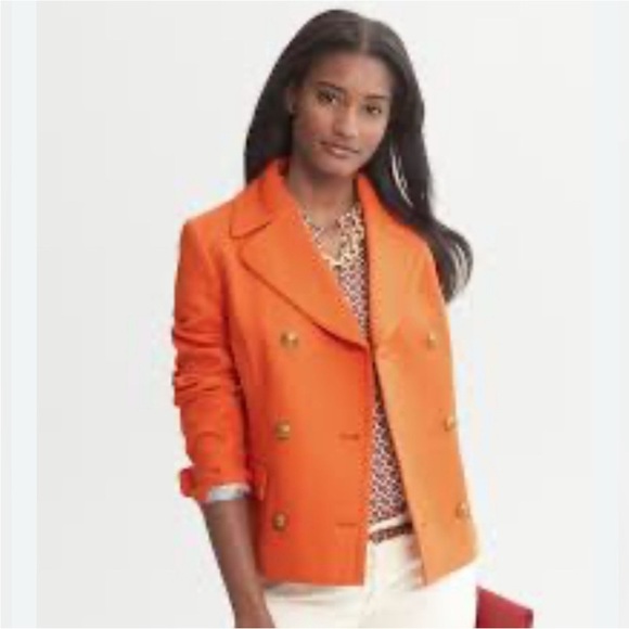 Cropped Double-Breasted Jacket |
BR  M Office Chic to‎ Weekend Cool - Picture 1 of 9